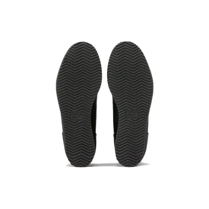Delegation Chunk High Top Shoes ”Black Faux Fur”