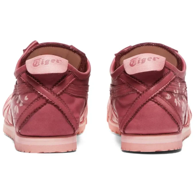 Mexico 66 Sneakers ”Ginger Peach”