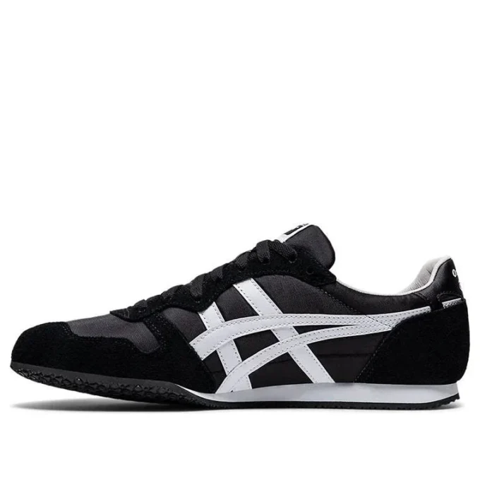 Serrano ”Black White”